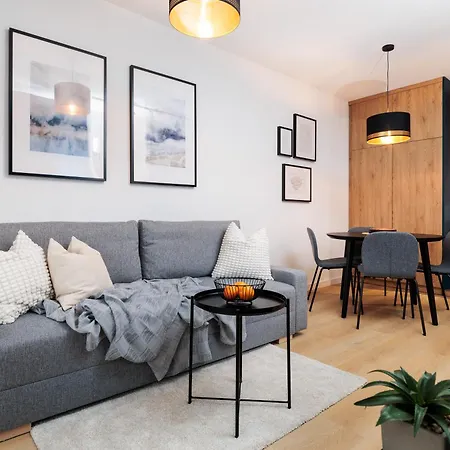 Colorful - By Upstairs Appartement *